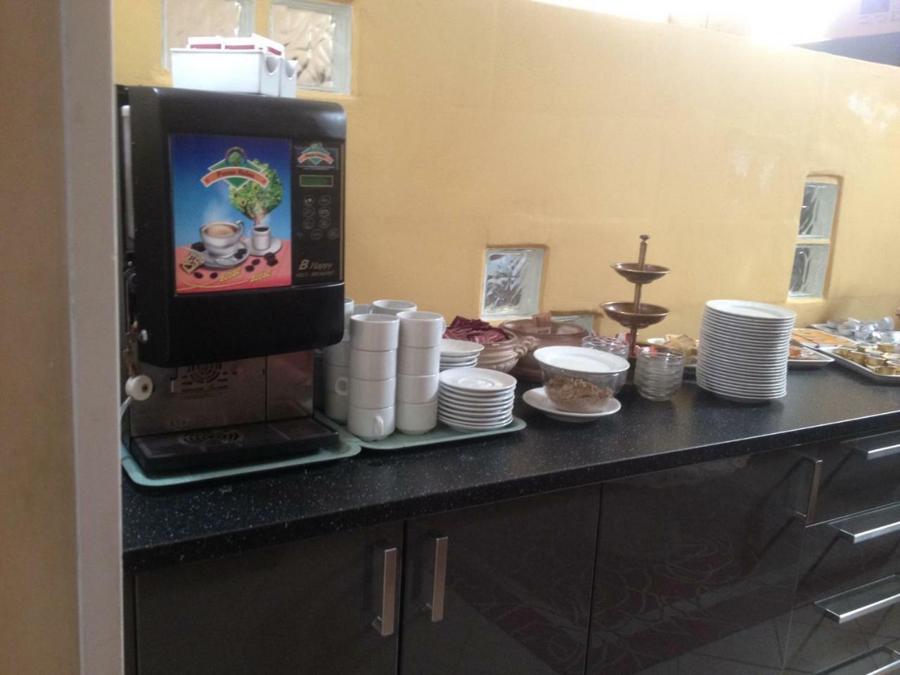 Hotel La Milanese Pietra Ligure Kültér fotó