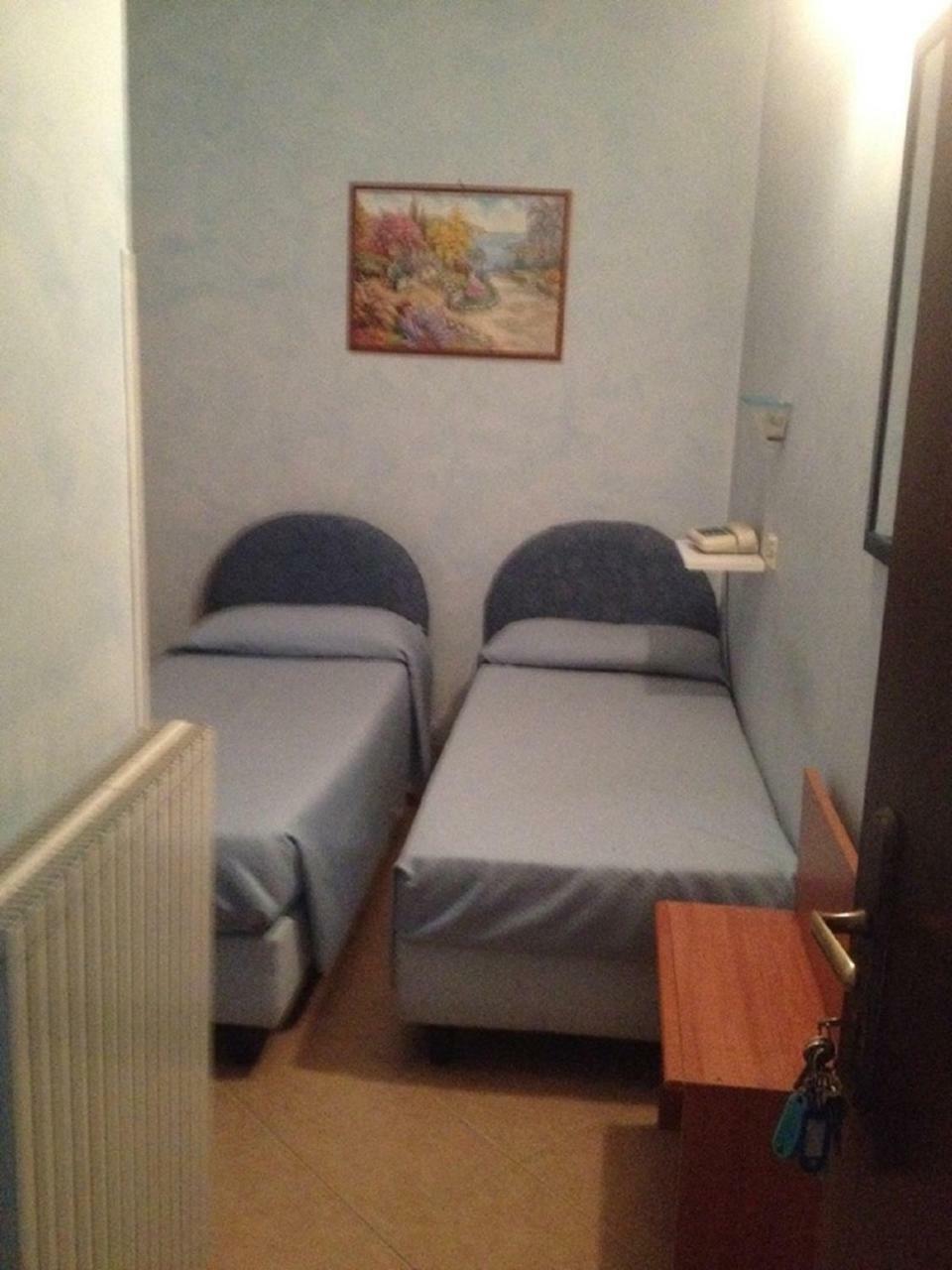 Hotel La Milanese Pietra Ligure Kültér fotó