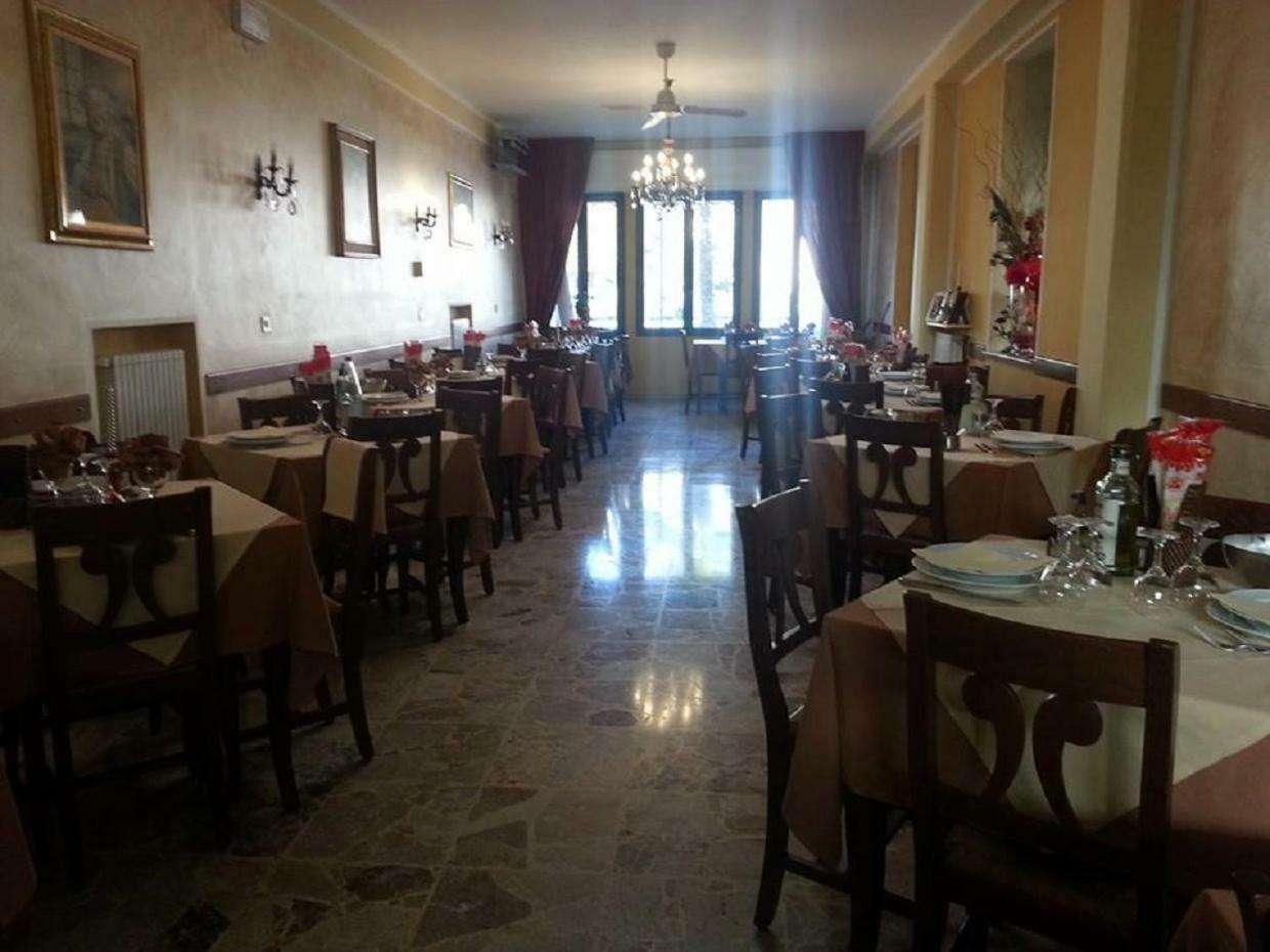 Hotel La Milanese Pietra Ligure Kültér fotó
