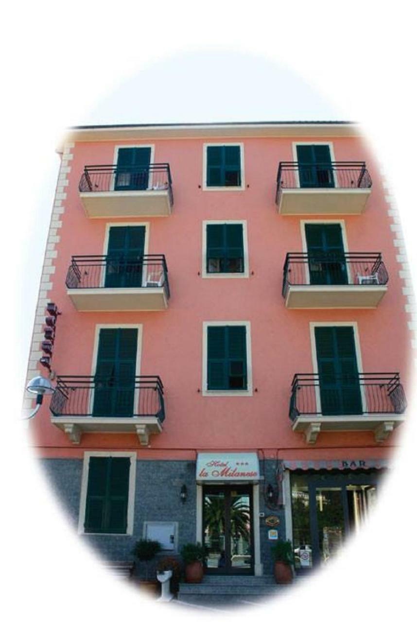 Hotel La Milanese Pietra Ligure Kültér fotó