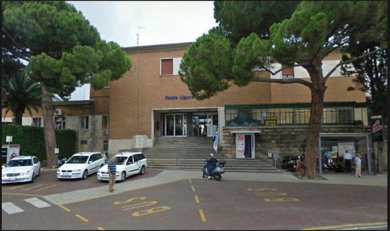Hotel La Milanese Pietra Ligure Kültér fotó